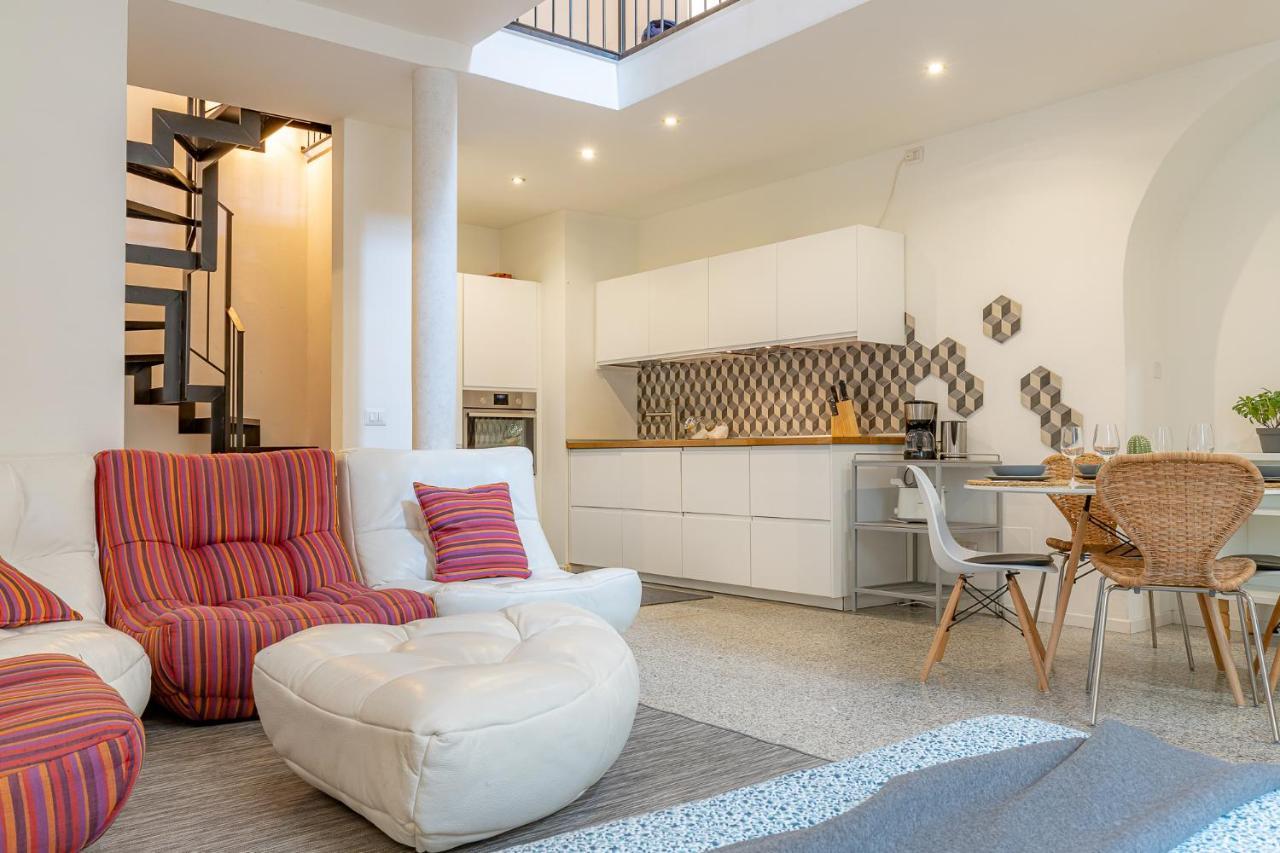 Moderno Loft A Due Passi Dal Lago Apartman Torno Kültér fotó