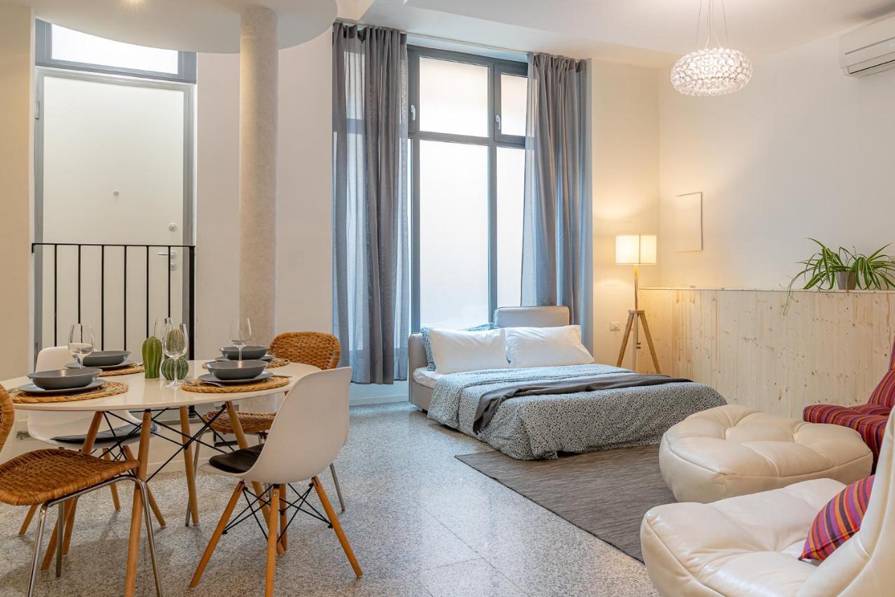 Moderno Loft A Due Passi Dal Lago Apartman Torno Kültér fotó