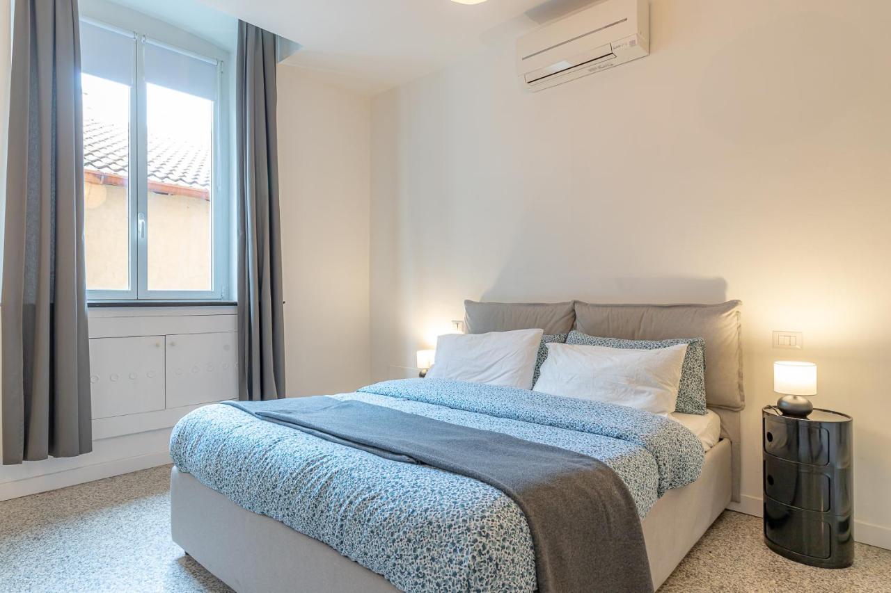 Moderno Loft A Due Passi Dal Lago Apartman Torno Kültér fotó
