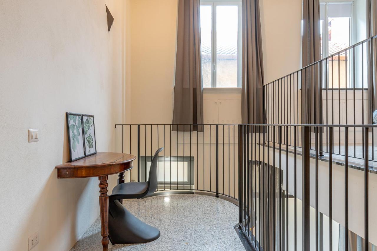 Moderno Loft A Due Passi Dal Lago Apartman Torno Kültér fotó